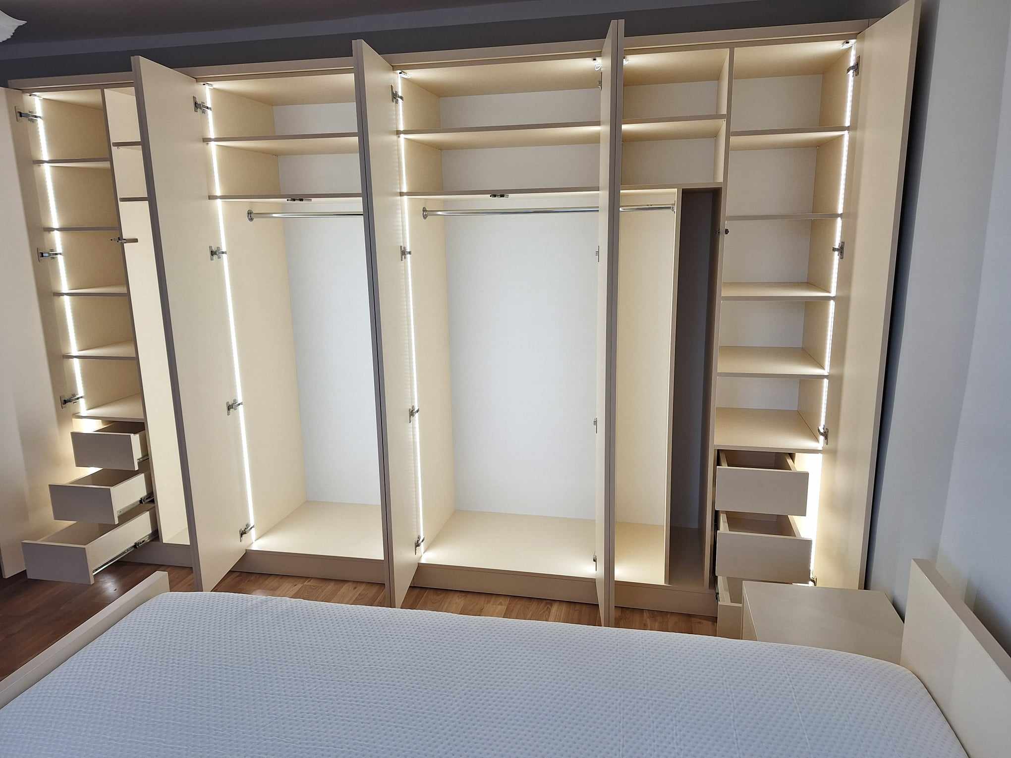 Nowoczesna sypialnia