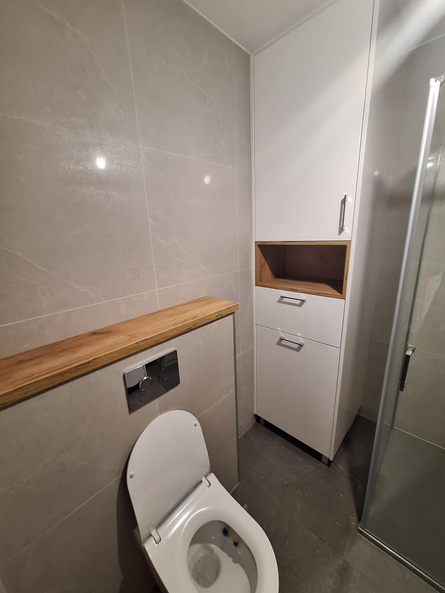 Nowoczesne wykończenie łazienki